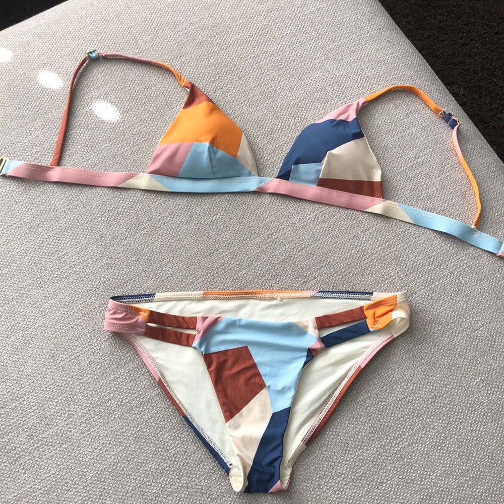 Super flattering Maaji swimsuit. Worn once